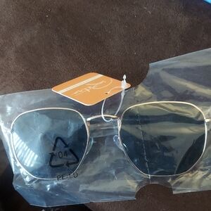 Gold Aviator Sunglasses